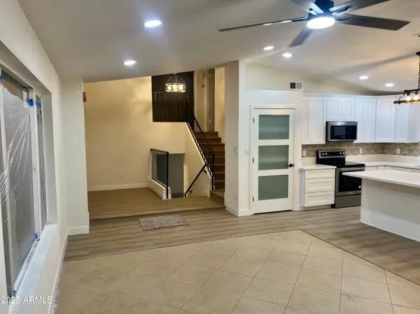 Phoenix, AZ 85035,6014 W WINDSOR Avenue