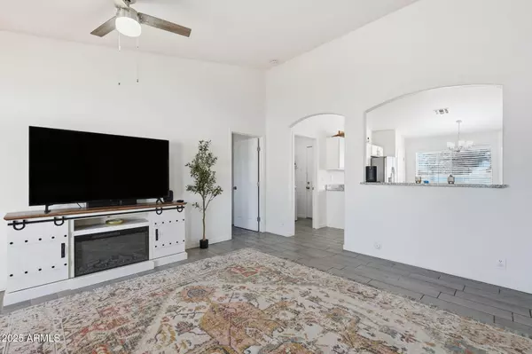 Glendale, AZ 85303,6411 N 81ST Drive