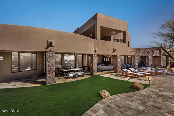 Scottsdale, AZ 85255,10004 E SANTA CATALINA Drive