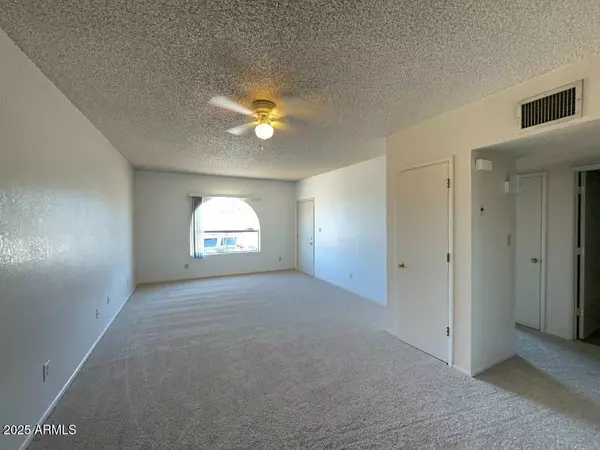 Sierra Vista, AZ 85635,4250 PLAZA ORO LOMA -- #D