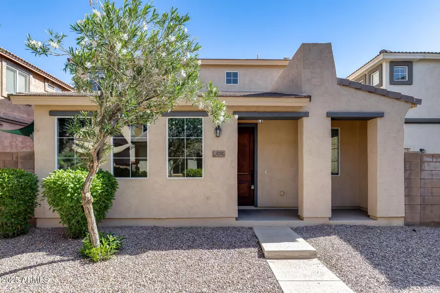 4292 E CARLA VISTA Drive, Gilbert, AZ 85295