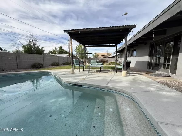 Mesa, AZ 85205,6715 E BUTTE Street