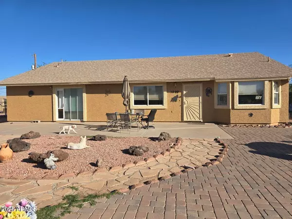 1092 W ROUNDUP Street W, Apache Junction, AZ 85120