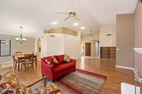 Tempe, AZ 85284,61 E DAWN Drive