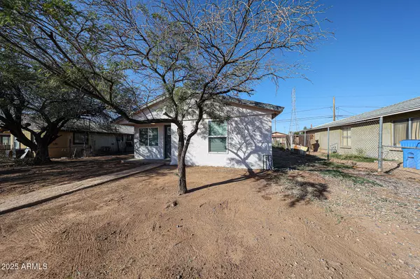 Phoenix, AZ 85009,2024 W HADLEY Street