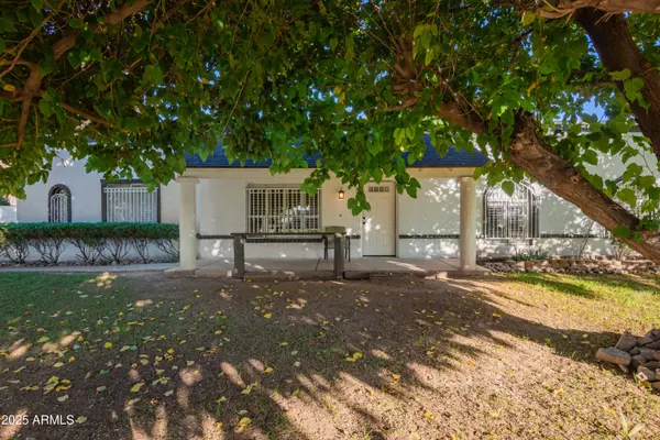 Tolleson, AZ 85353,905 N ALZORA Way