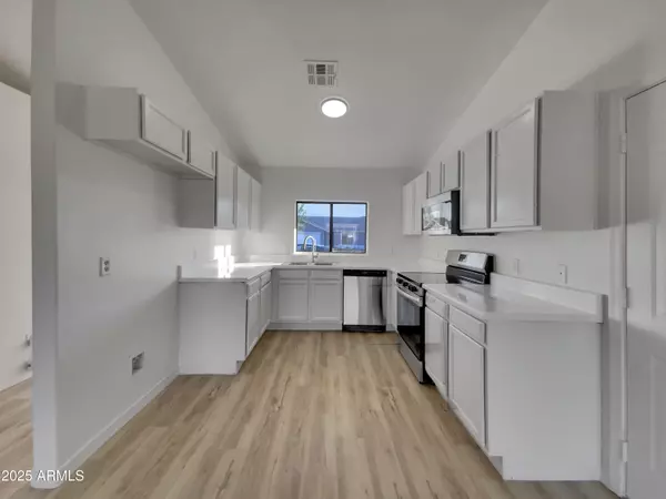 Apache Junction, AZ 85119,690 E OSAGE Avenue