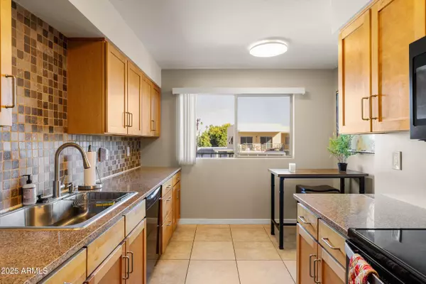 Phoenix, AZ 85013,3600 N 5TH Avenue #302