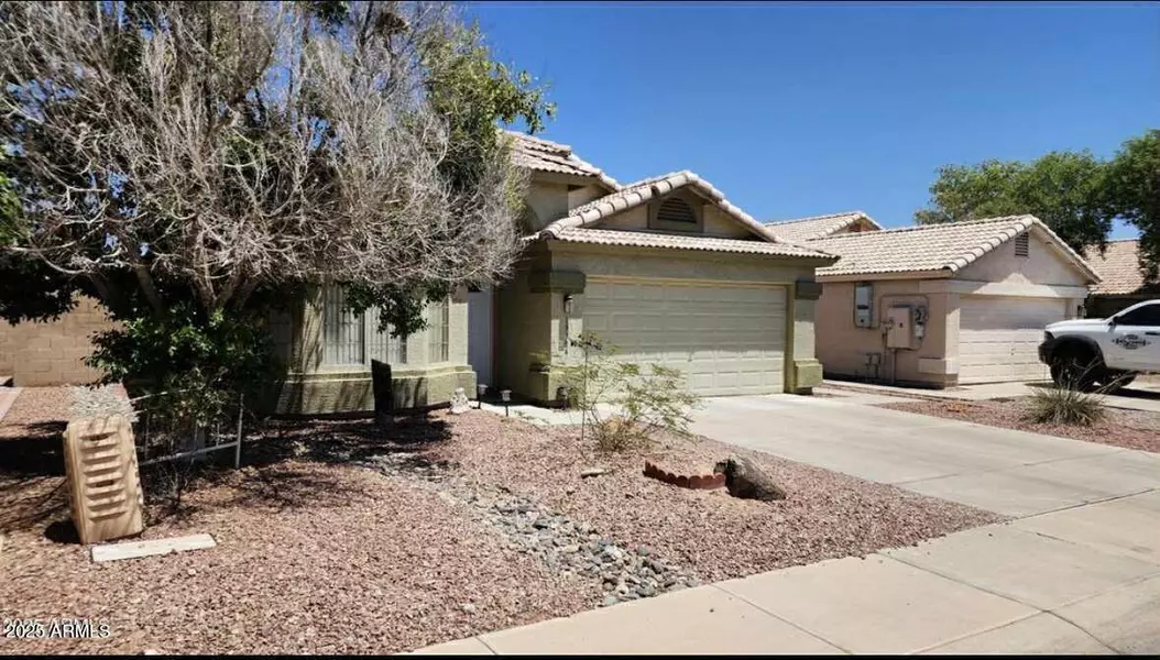 13384 W DESERT Lane, Surprise, AZ 85374