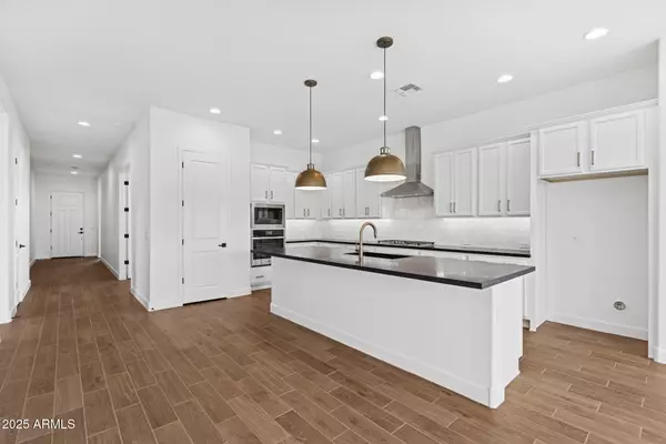 San Tan Valley, AZ 85140,2357 E AMFISSA Drive