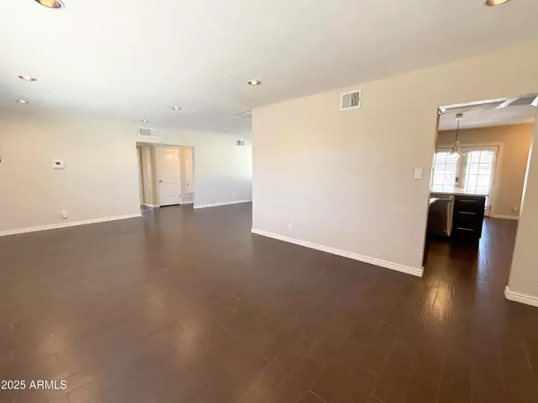 Scottsdale, AZ 85257,2839 N 81st Way