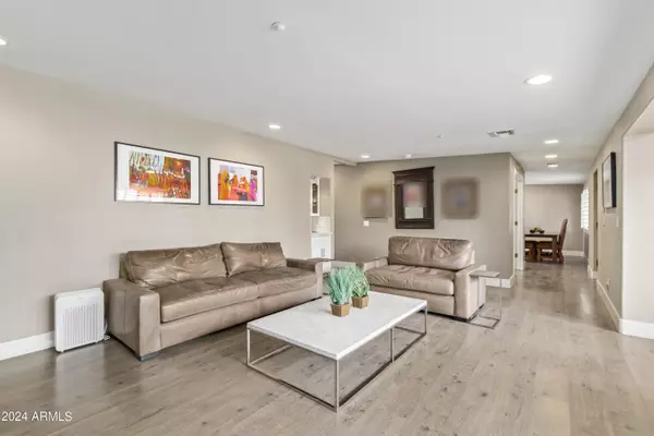 Paradise Valley, AZ 85253,5028 N SCOTTSDALE Road