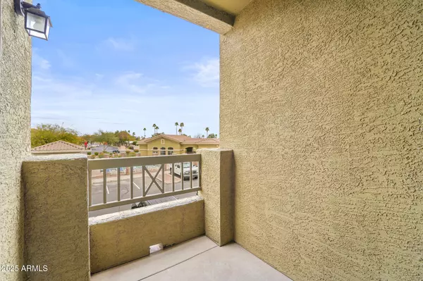 Phoenix, AZ 85032,18250 N CAVE CREEK Road #105