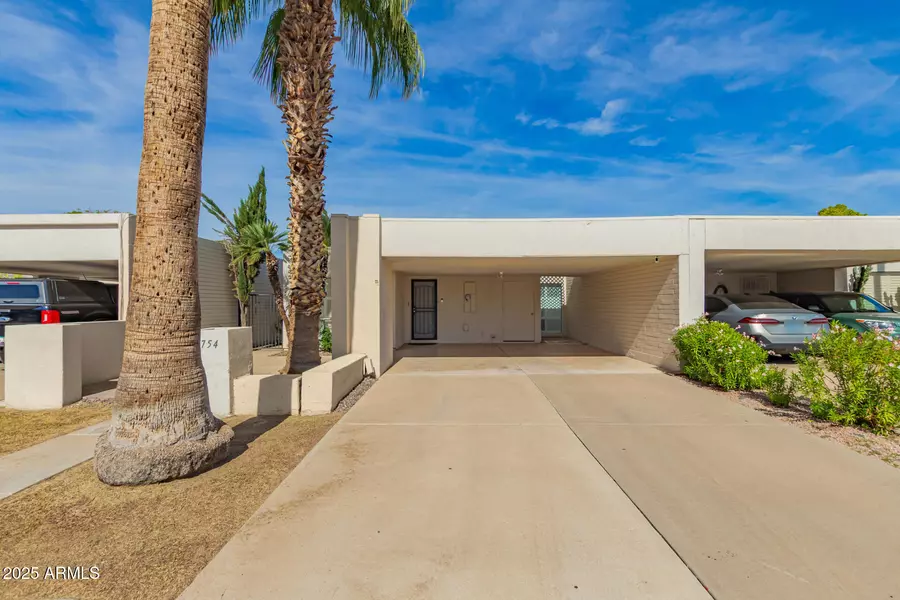 8754 E VIA DE ENCANTO --, Scottsdale, AZ 85258