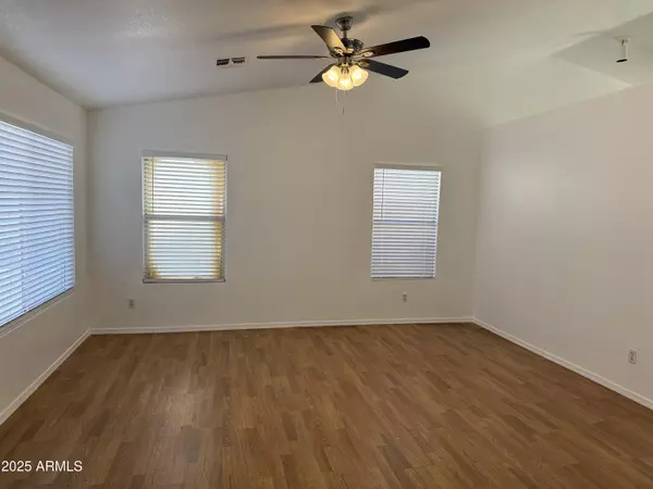 Phoenix, AZ 85023,1319 W MICHELLE Drive