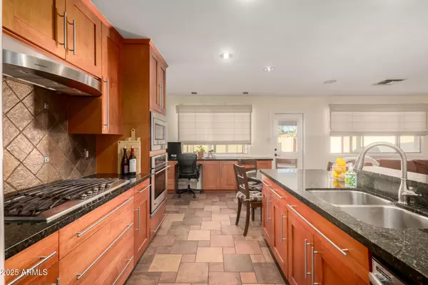 Tempe, AZ 85283,1112 E WESTCHESTER Drive