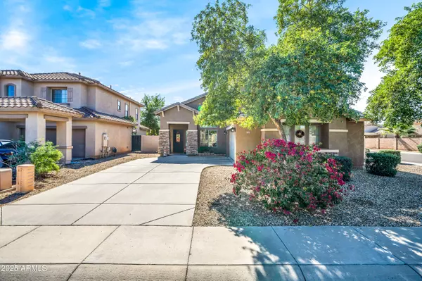 15385 W Cottonwood Circle, Surprise, AZ 85374