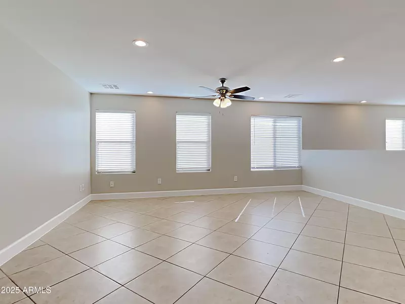 2823 W Goldmine Mountain Drive, Queen Creek, AZ 85142