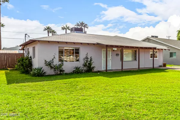 Phoenix, AZ 85008,3417 E YALE Street