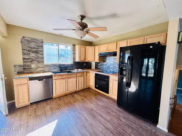 Phoenix, AZ 85028,3921 E Sahuaro Drive