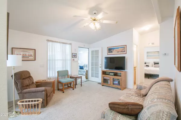 Mesa, AZ 85215,5735 E MCDOWELL Road #29