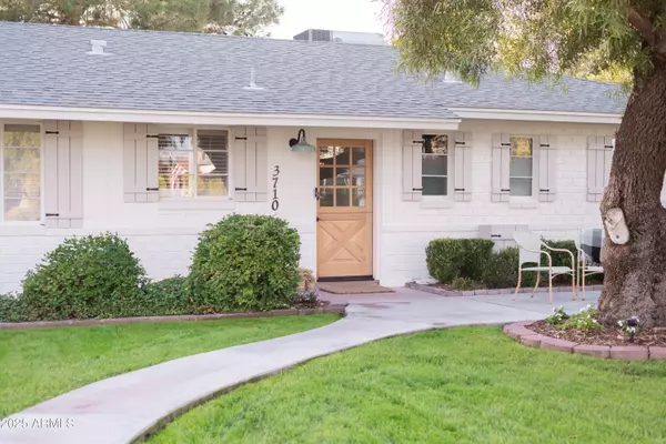 Phoenix, AZ 85018,3710 N 48TH Place