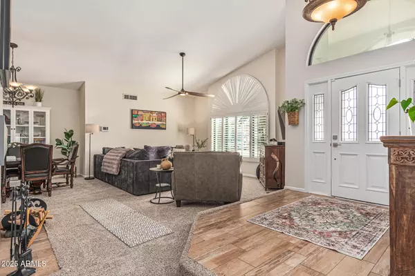 Scottsdale, AZ 85254,4944 E PARADISE Lane