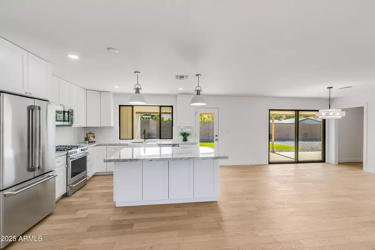 Phoenix, AZ 85020,7801 N 4TH Place