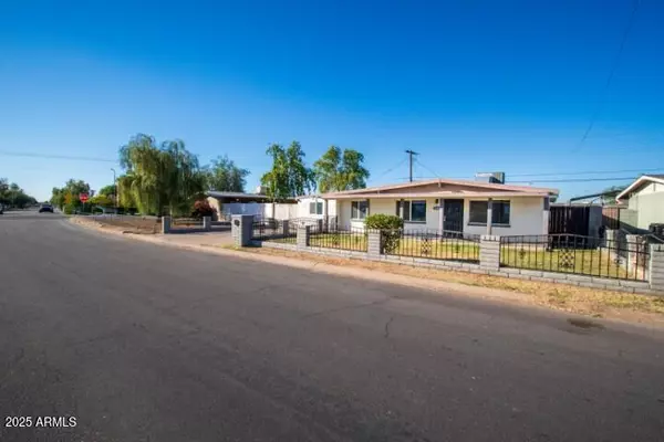 Phoenix, AZ 85041,3642 W LA SALLE Street