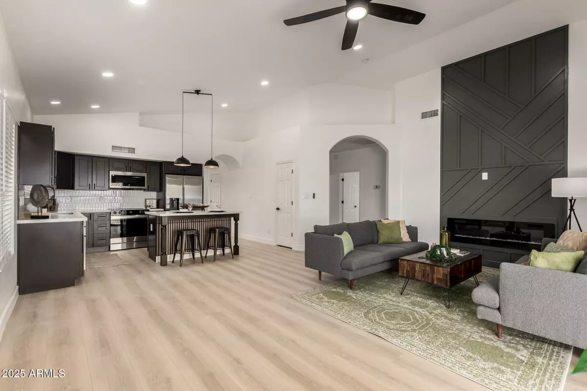 Gilbert, AZ 85233,786 S CATALINA Street