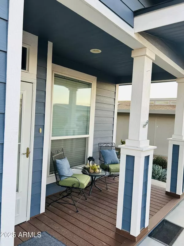 Apache Junction, AZ 85119,3301 S GOLDFIELD Road #6049