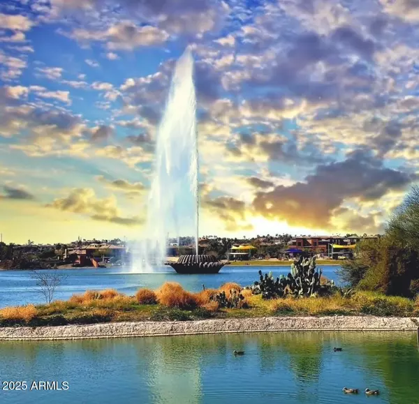 Fountain Hills, AZ 85268,16107 E EMERALD Drive #206