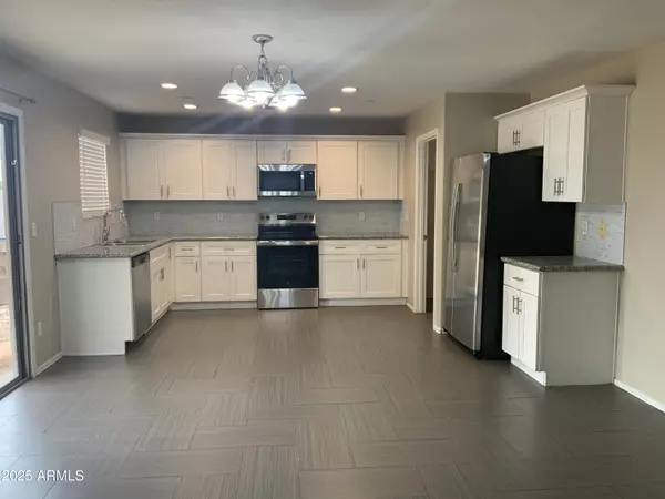 San Tan Valley, AZ 85143,30546 N HONEYSUCKLE Drive