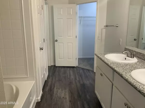 San Tan Valley, AZ 85143,30546 N HONEYSUCKLE Drive