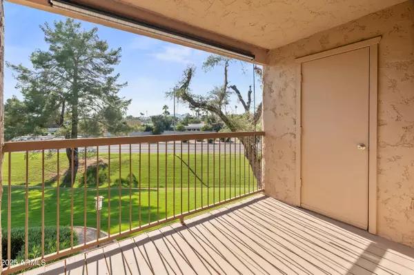 Scottsdale, AZ 85258,8250 E Arabian Trail #204