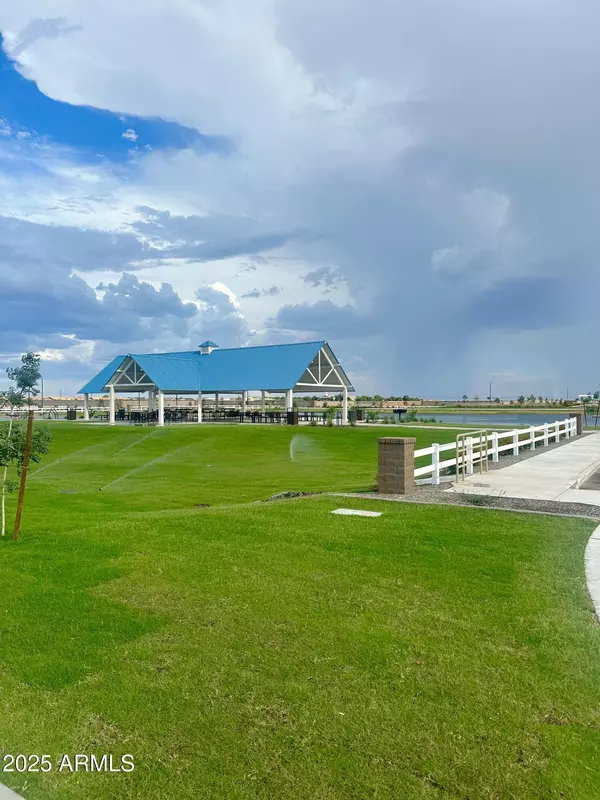 San Tan Valley, AZ 85140,31729 N HAY BALE Drive