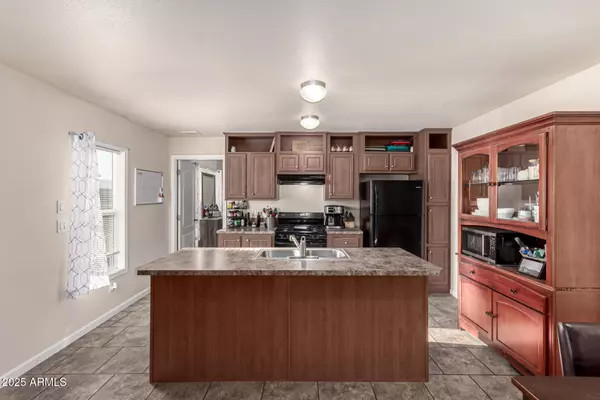 Peoria, AZ 85345,7810 W PEORIA Avenue #121