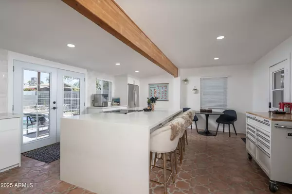 Phoenix, AZ 85016,1808 E PINCHOT Avenue