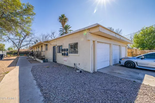 325 S PIONEER --, Mesa, AZ 85204