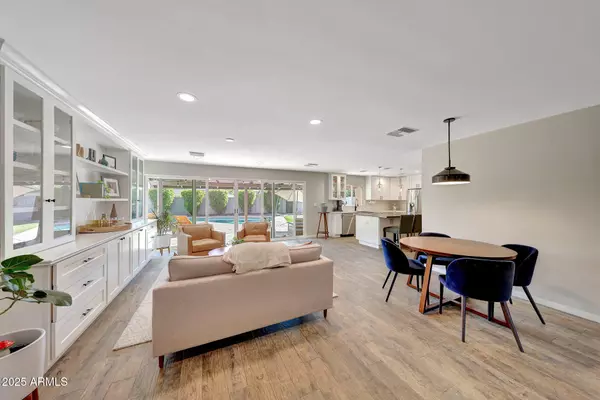 Phoenix, AZ 85021,805 W NORTHVIEW Avenue