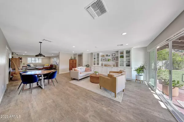 Phoenix, AZ 85021,805 W NORTHVIEW Avenue