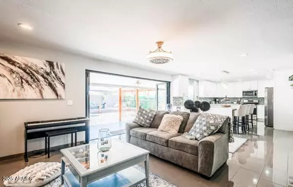 Phoenix, AZ 85029,11215 N 37TH Avenue