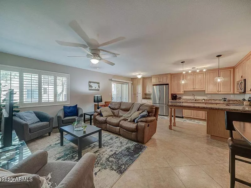 5525 E THOMAS Road #H3, Phoenix, AZ 85018