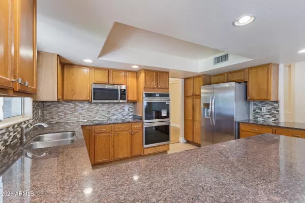 Phoenix, AZ 85083,6339 W RANGE MULE Drive