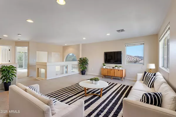 Phoenix, AZ 85083,6339 W RANGE MULE Drive