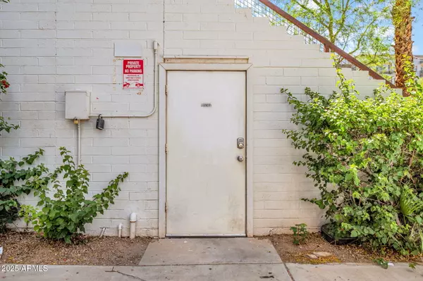 Phoenix, AZ 85004,821 N 3rd Street #3