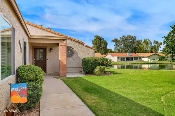 Mesa, AZ 85206,402 LEISURE WORLD --