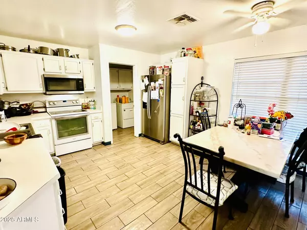 Glendale, AZ 85303,7567 W PASADENA Avenue