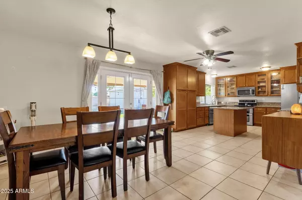 3011 S EXTENSION Road, Mesa, AZ 85210