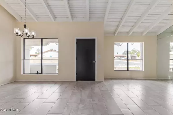 Phoenix, AZ 85053,3917 W JUNIPER Avenue